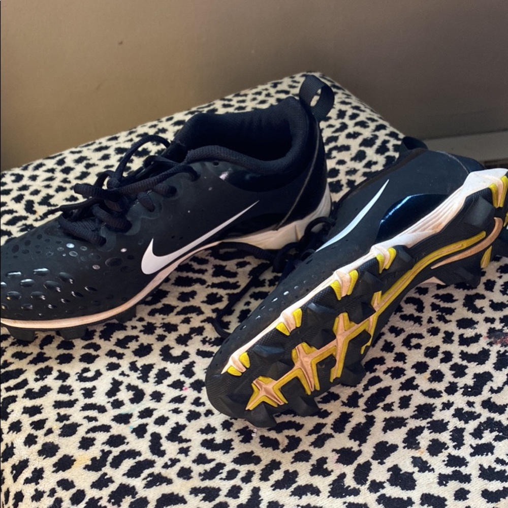 6.5 Nike cleats
